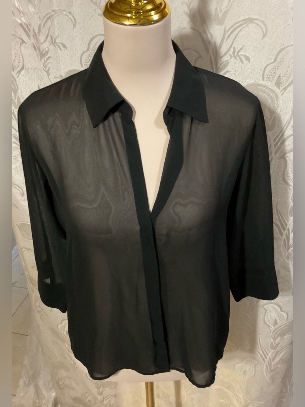 Liz Claiborne Black Sheer Button-Front Blouse